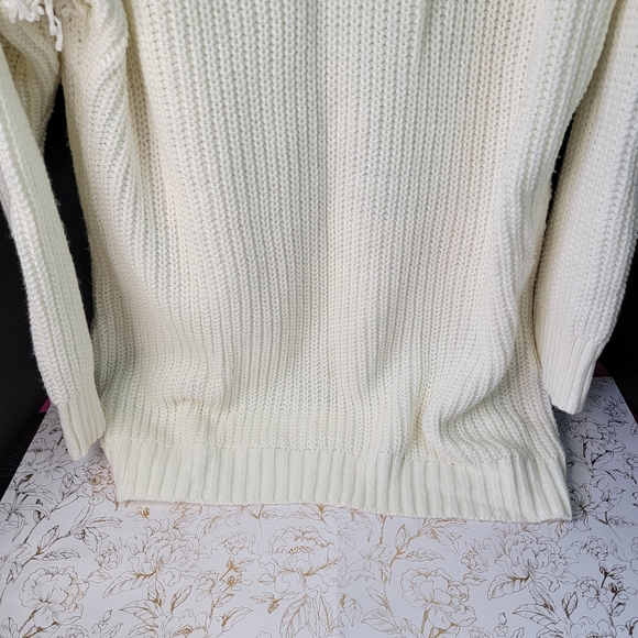 American Rag Tunic Sweater Cream Women's XL Long Sleeves With Fringles - Picture 9 of 9